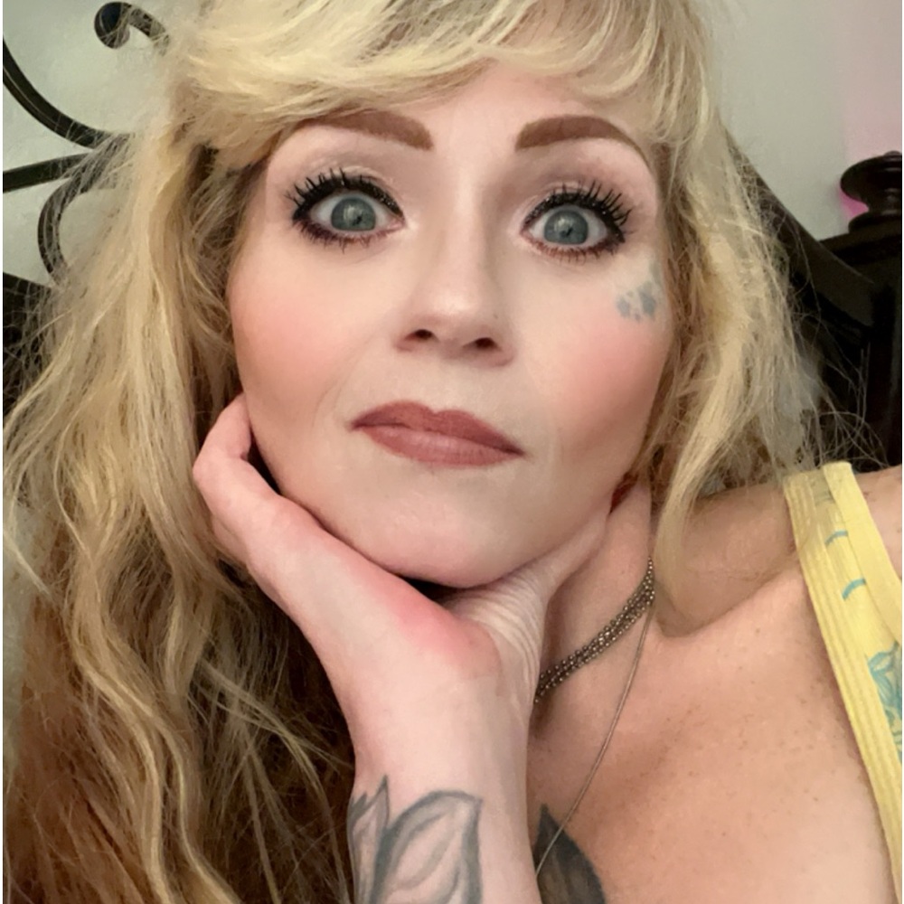 Meet your Posher, Annica